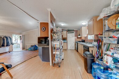 21743 Walker Dr, Conroe, TX 77306 - photo 4