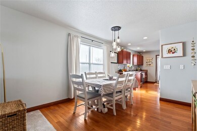 703 G Ave NW, Cedar Rapids, IA 52405 - photo 4