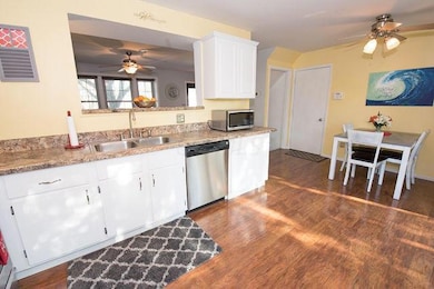 Kitchen/ Dining