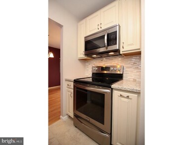 17B E Daisy Ln unit B, Mount Laurel, NJ 08054 - photo 4