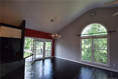 129 Sevenoaks Ct, Fayetteville, NC 28303 - photo 5