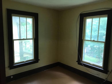 264 Nashoba Ave, Columbus, OH 43223 - photo 2