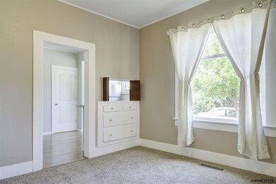 906 Takena St SW, Albany, OR 97321 - photo 6