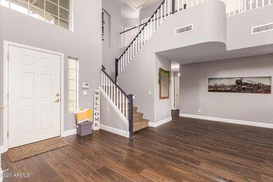 HUGE GREATROOM