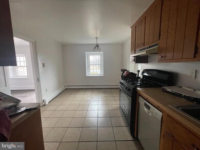 1237 N Gravel Pike, Zieglerville, PA 19492 - photo 4