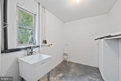 589 Salem Church Rd, Newark, DE 19702 - photo 7