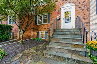 24 S Abingdon St, Arlington, VA 22204 - photo 2