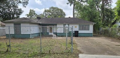 610 Wellington St, Houston, TX 77076 - photo 7