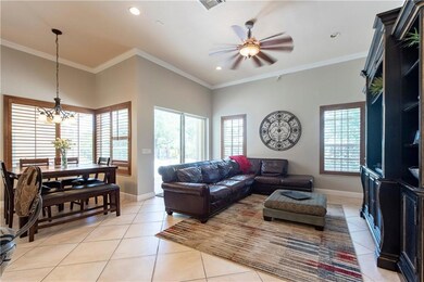 4096 E Winners Cir, Davie, FL 33330 - photo 6