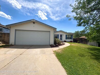 122 E Tamarack Cir, Parachute, CO 81635 - photo 2