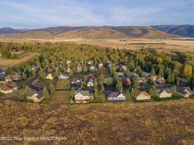 782 Streamside St, Driggs, ID 83422 - photo 2