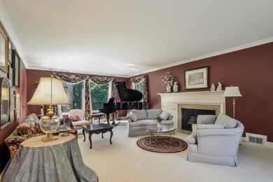 007-Living_Room-3211348-medium