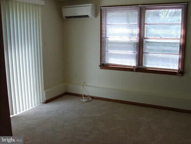 7135 Ellison St unit LOWER LEVEL #2, Falls Church, VA 22046 - photo 4