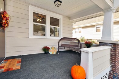 922 30th St, Sioux City, IA 51104 - photo 2