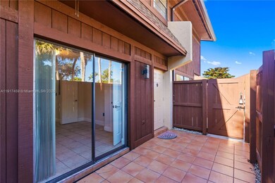 6241 SW 116th Place unit B, Miami, FL 33173 - photo 3