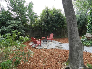 578 Julie Way, Redding, CA 96002 - photo 2