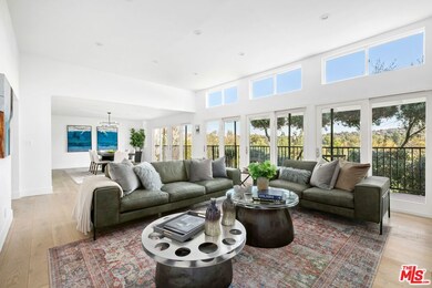 5080 Marmol Dr, Woodland Hills, CA 91364 - photo 4