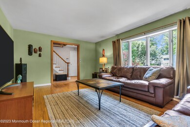 8 Shagbark Ln, East Windsor, NJ 08520 - photo 5