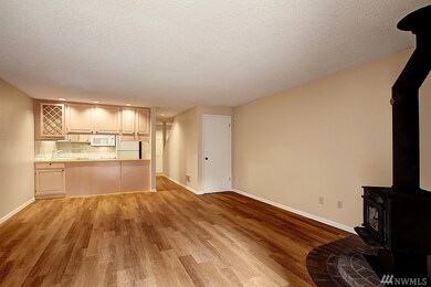7815 218th St SW unit 108, Edmonds, WA 98026 - photo 3