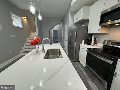 2565 Robb St, Baltimore, MD 21218 - photo 4