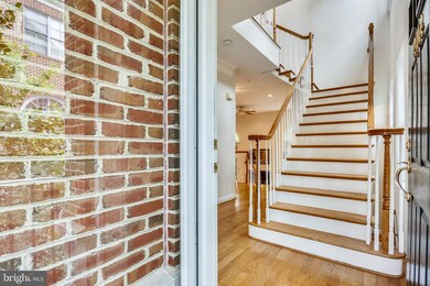 4704 Monaco Cir, Bethesda, MD 20814 - photo 3