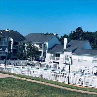 10 Hamiltons Bay Ct unit 312, Clover, SC 29710 - photo 2