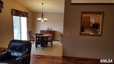 6128 Jebens Ave, Davenport, IA 52806 - photo 6