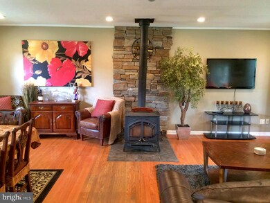 8811 Littlewood Rd, Parkville, MD 21234 - photo 6