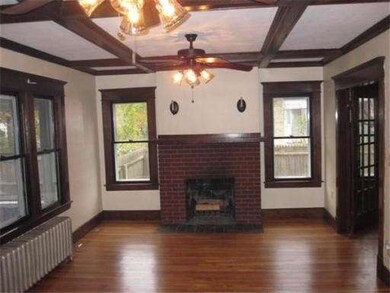 11 Thorndyke St, Springfield, MA 01118 - photo 6