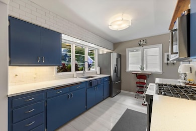 32 Sheridan Ave S, Minneapolis, MN 55405 - photo 4