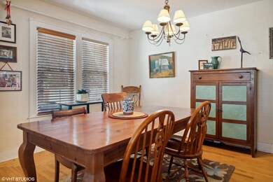 06_609SElmSt_2_DiningRoom_HiRes