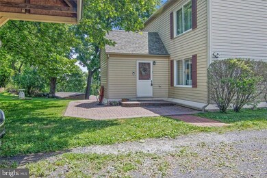 4221 Main Rd W, Emmaus, PA 18049 - photo 2