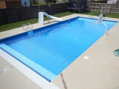 9504 Buchanan St, Crown Point, IN 46307 - photo 4