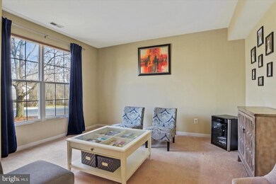 8415 Locust Grove Dr, Laurel, MD 20707 - photo 6