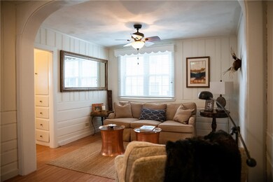 721 Hope St unit 1, Bristol, RI 02809 - photo 2