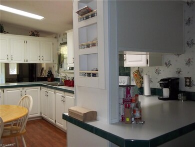 2451 Mountain View Rd, Asheboro, NC 27205 - photo 7