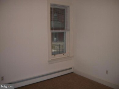 729 Glasgow St unit 1FLN, Pottstown, PA 19464 - photo 3