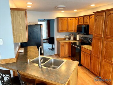 1251 Winchester Ct, Findlay, OH 45840 - photo 5