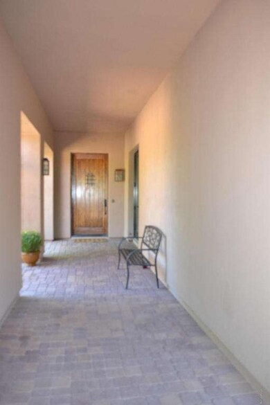 1- GT Courtyard Entry