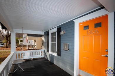1306 NW Grove Ave, Topeka, KS 66606 - photo 4