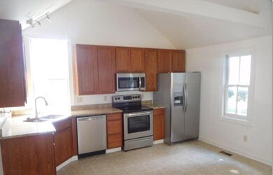 251 Detroit kitchen