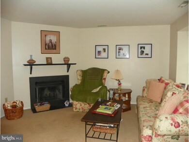 731 Garrison Ct unit 731, West Deptford, NJ 08051 - photo 2