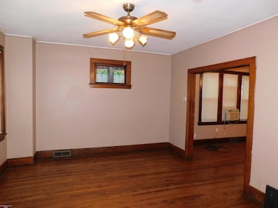 1456 Wayburn St, Grosse Pointe, MI 48230 - photo 6