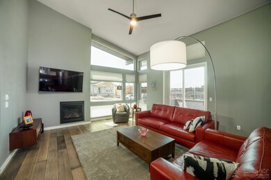 4577 SW Zenith Ave, Redmond, OR 97756 - photo 5