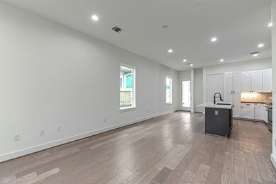 204 Marathon St unit B, Houston, TX 77018 - photo 5