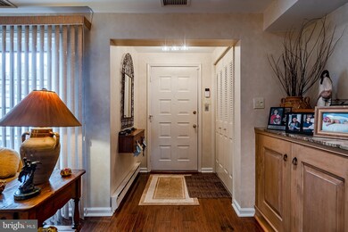 2140 Bryn Mawr Place unit E9, Ardmore, PA 19003 - photo 6