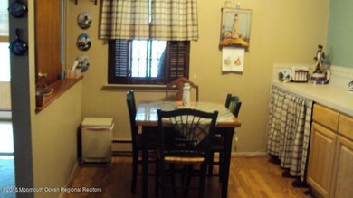 crestwood 43 8