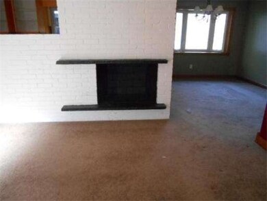 708 E Ashland St, Brockton, MA 02302 - photo 5