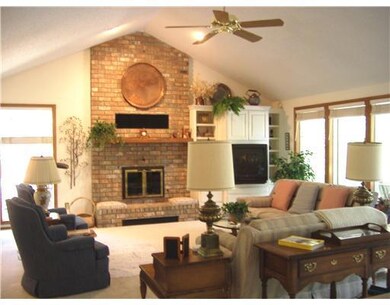 8 Raleigh Hills Ln, Bella Vista, AR 72715 - photo 2