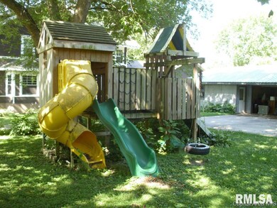 401 S Cass St, Virginia, IL 62691 - photo 3